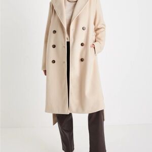 Chic Beige Double-Breasted Coat